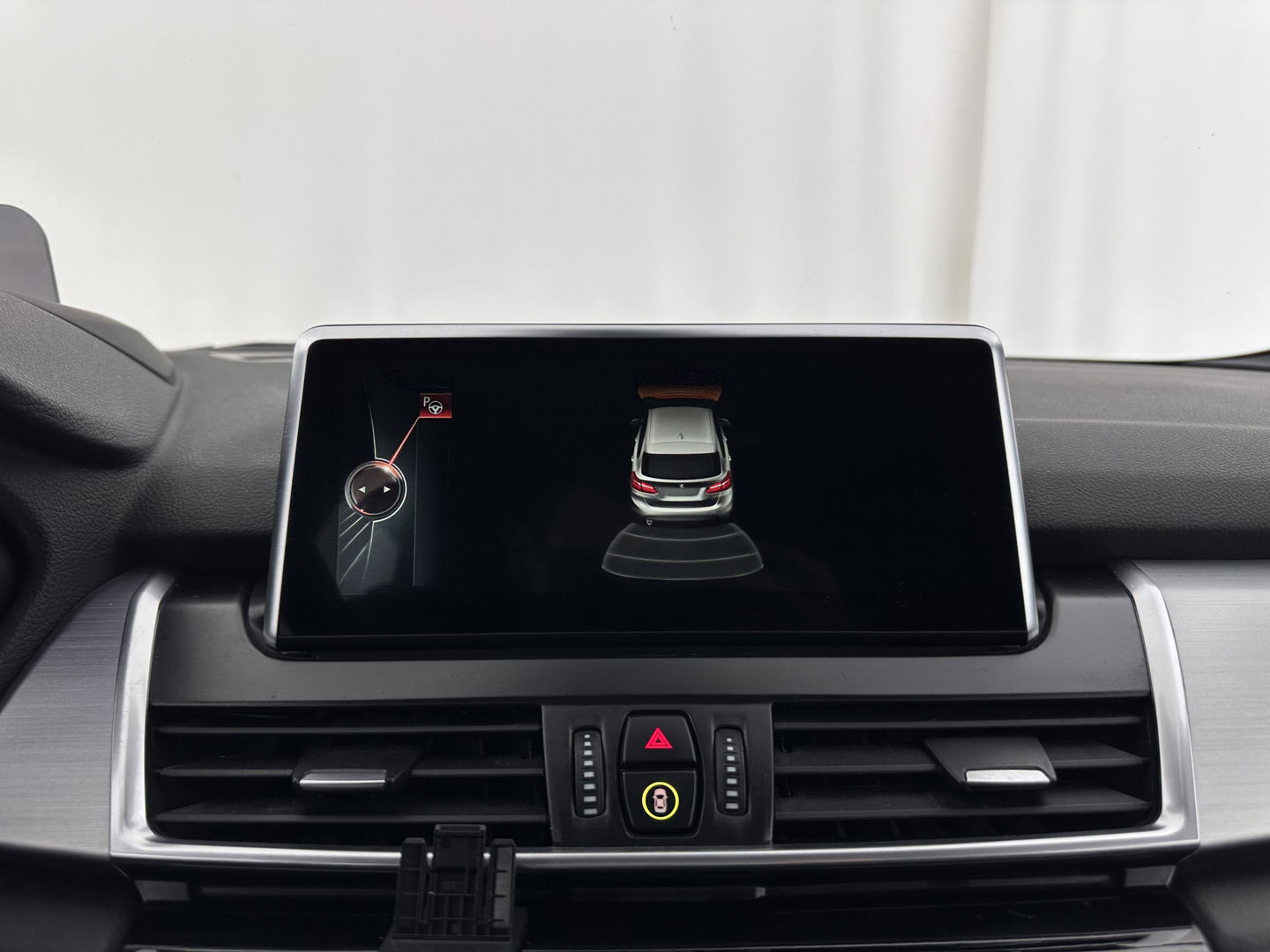 BMW 2 Serie Active Tourer 216d Corporate Lease High Executive Aut. *HEAD-UP | LEATHER | FULL-LED | HEATED-COMFORTSEATS | NAVI-FULLMAP | ECC | PDC | CRUISE | 18''ALU*