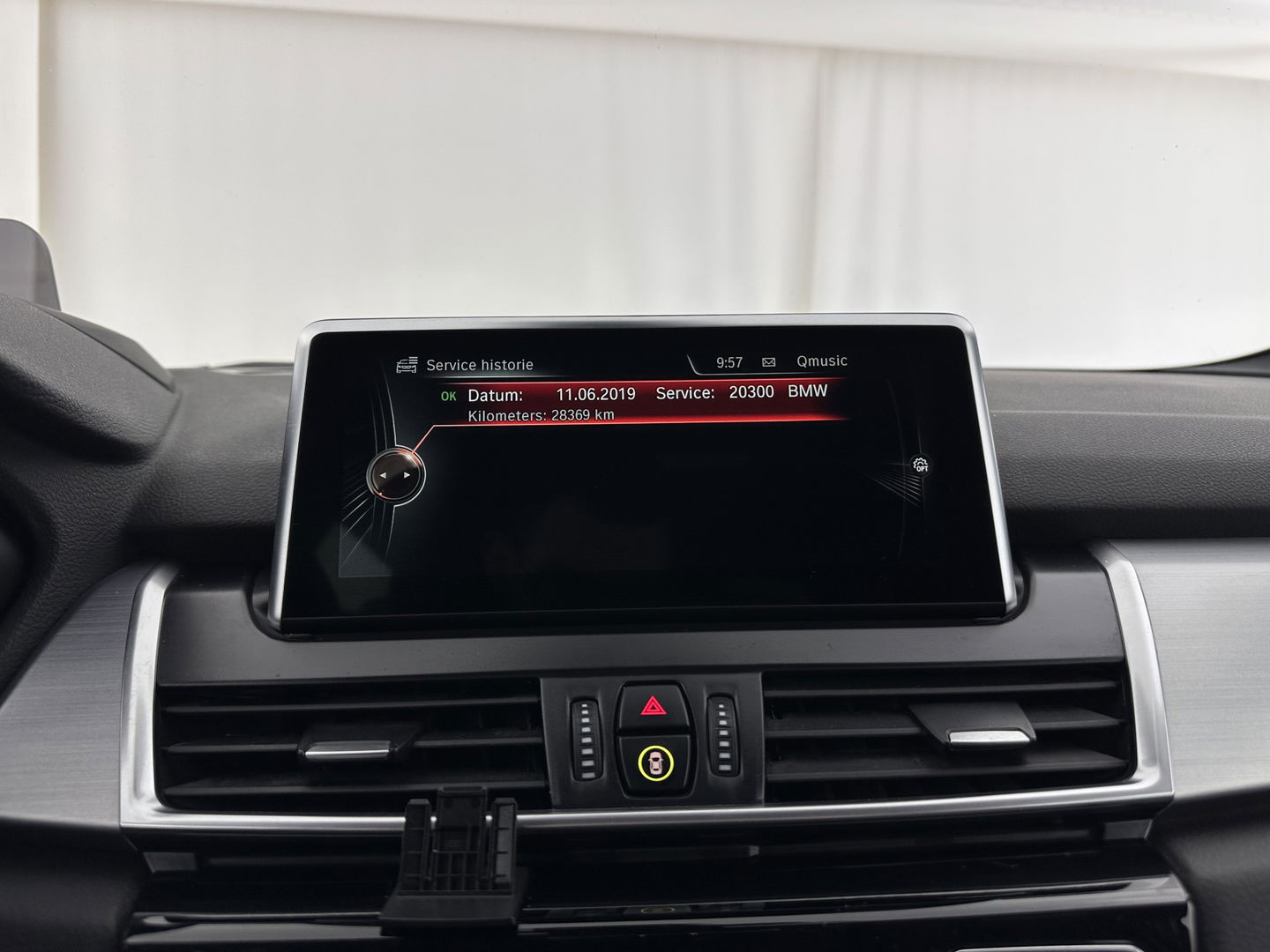 BMW 2 Serie Active Tourer 216d Corporate Lease High Executive Aut. *HEAD-UP | LEATHER | FULL-LED | HEATED-COMFORTSEATS | NAVI-FULLMAP | ECC | PDC | CRUISE | 18''ALU*