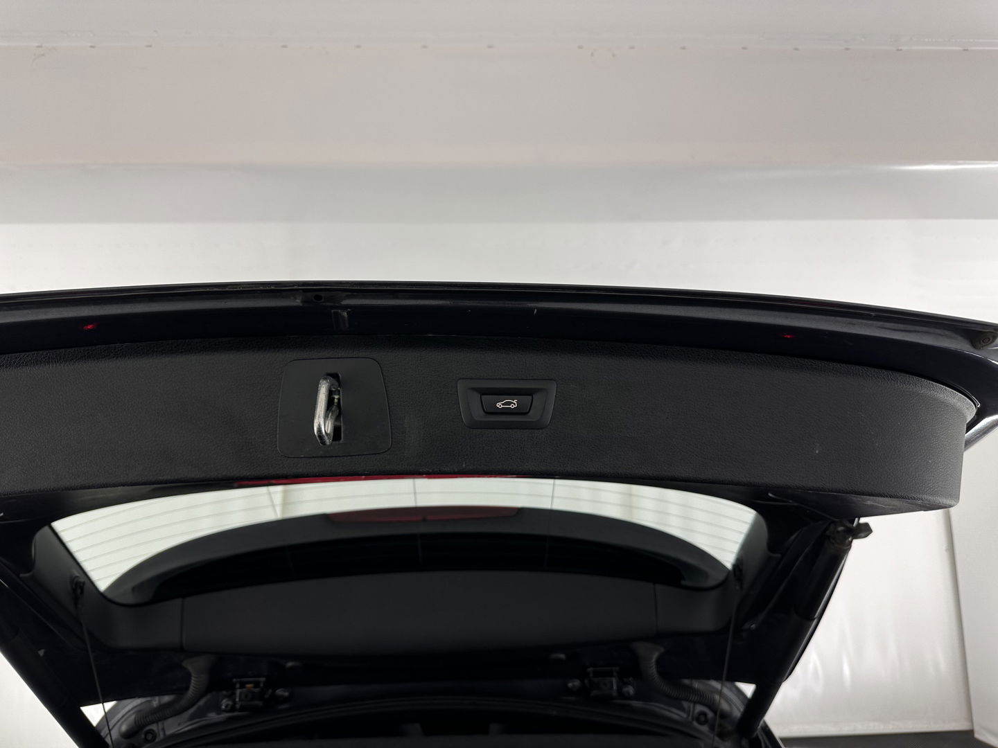 BMW 2 Serie Active Tourer 216d Corporate Lease High Executive Aut. *HEAD-UP | LEATHER | FULL-LED | HEATED-COMFORTSEATS | NAVI-FULLMAP | ECC | PDC | CRUISE | 18''ALU*