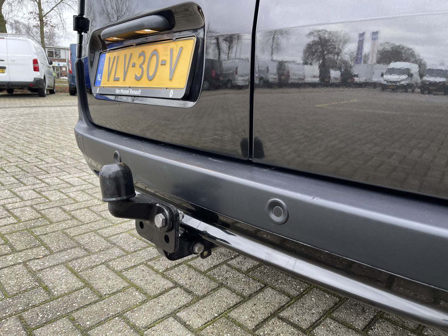 Renault Kangoo 1.5 Blue dCi 95 Work Edition / vaste prijs rijklaar € 13.950 ex btw / bpm vrij / euro 6 / 12.515 km NAP! / 6 versnellingen / trekhaak / airco / cruise / zwart metallic