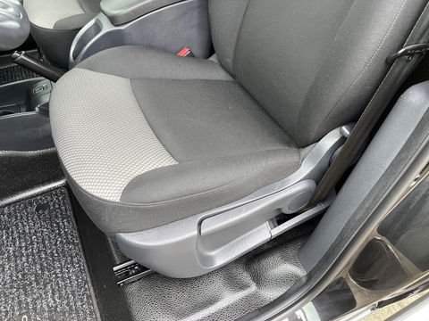 Renault Kangoo 1.5 Blue dCi 95 Work Edition / vaste prijs rijklaar € 13.950 ex btw / bpm vrij / euro 6 / 12.515 km NAP! / 6 versnellingen / trekhaak / airco / cruise / zwart metallic