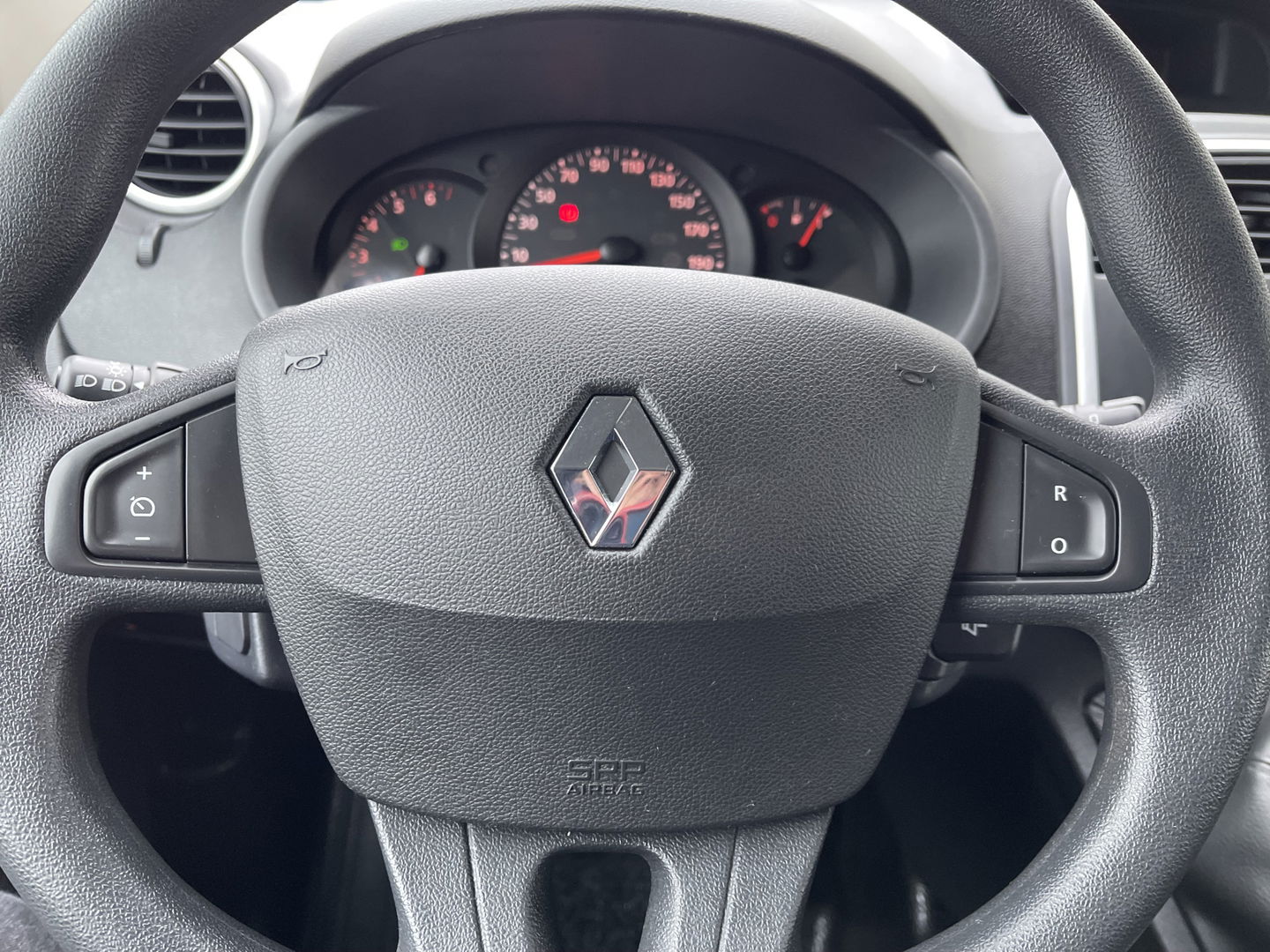 Renault Kangoo 1.5 Blue dCi 95 Work Edition / vaste prijs rijklaar € 13.950 ex btw / bpm vrij / euro 6 / 12.515 km NAP! / 6 versnellingen / trekhaak / airco / cruise / zwart metallic