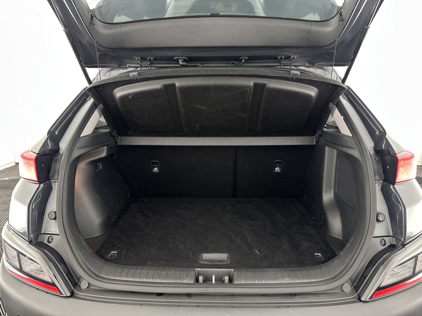 Hyundai KONA 1.6 GDI HEV Comfort Smart (INCL.BTW) (INCL-BTW) Aut. *NAVI-FULLMAP | DIGI-COCKPIT | ADAPTIVE-CRUISE | | KEYLESS | CAMERA | HEAD-UP | SHIFT-PADDLES | DAB | COMFORT-SEATS | 16 "ALU*