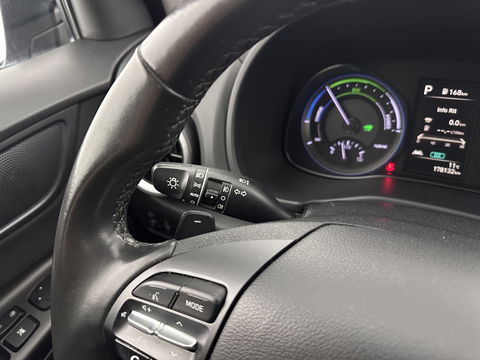 Hyundai KONA 1.6 GDI HEV Comfort Smart (INCL.BTW) (INCL-BTW) Aut. *NAVI-FULLMAP | DIGI-COCKPIT | ADAPTIVE-CRUISE | | KEYLESS | CAMERA | HEAD-UP | SHIFT-PADDLES | DAB | COMFORT-SEATS | 16 "ALU*