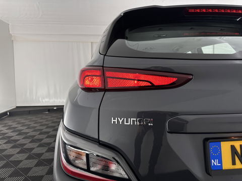 Hyundai KONA 1.6 GDI HEV Comfort Smart (INCL.BTW) (INCL-BTW) Aut. *NAVI-FULLMAP | DIGI-COCKPIT | ADAPTIVE-CRUISE | | KEYLESS | CAMERA | HEAD-UP | SHIFT-PADDLES | DAB | COMFORT-SEATS | 16 "ALU*