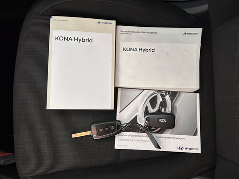Hyundai KONA 1.6 GDI HEV Comfort Smart (INCL.BTW) (INCL-BTW) Aut. *NAVI-FULLMAP | DIGI-COCKPIT | ADAPTIVE-CRUISE | | KEYLESS | CAMERA | HEAD-UP | SHIFT-PADDLES | DAB | COMFORT-SEATS | 16 "ALU*