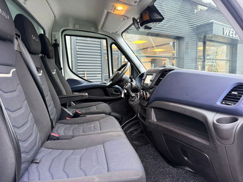 Iveco Daily 40C18 3.0 Hi-Matic Automaat Euro 6 Bakwagen - Laadklep - Cruise