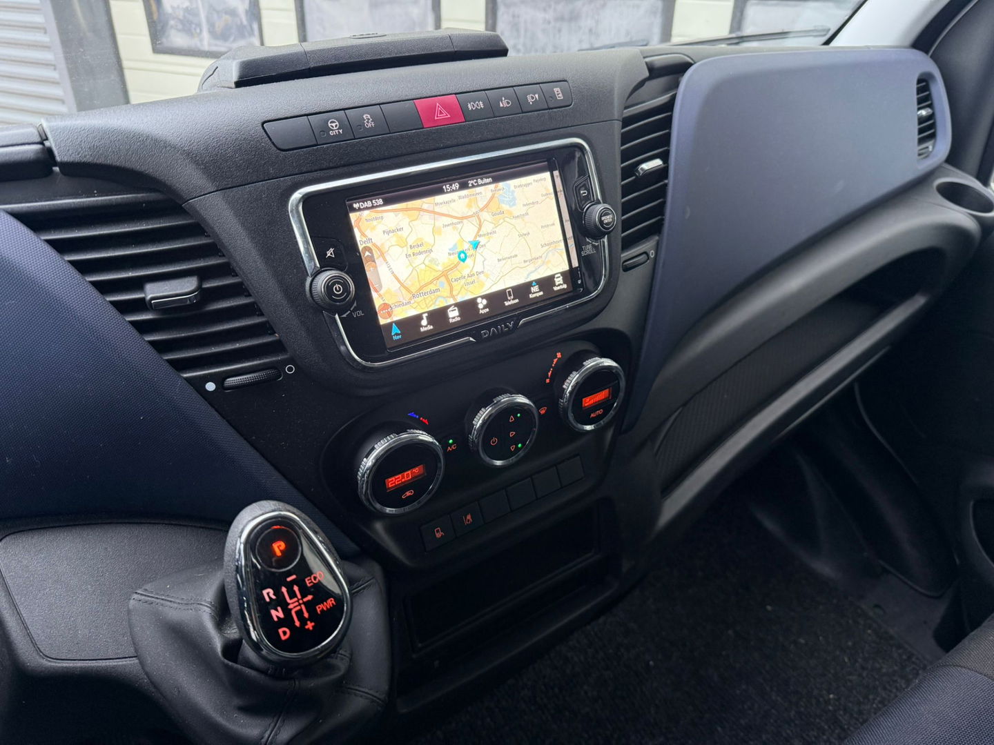 Iveco Daily 40C18 3.0 Hi-Matic Automaat Euro 6 Bakwagen - Laadklep - Cruise