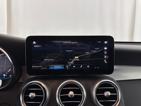 Mercedes-Benz GLC 300de 4MATIC Business Solution AMG (INCL.BTW) *LEATHER-MICROFIBRE | FULL-LED | DIGI-COCKPIT | HEATED-SPORTSEATS | NAVI-FULLMAP | CAMERA | PRIVACY-GLASS | SHIFT-PADDLES | 19''ALU | TOWBAR*