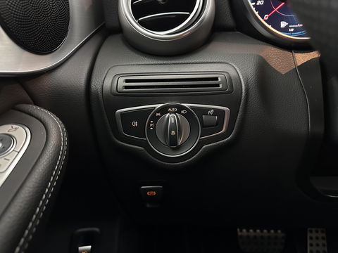 Mercedes-Benz GLC 300de 4MATIC Business Solution AMG (INCL.BTW) *LEATHER-MICROFIBRE | FULL-LED | DIGI-COCKPIT | HEATED-SPORTSEATS | NAVI-FULLMAP | CAMERA | PRIVACY-GLASS | SHIFT-PADDLES | 19''ALU | TOWBAR*