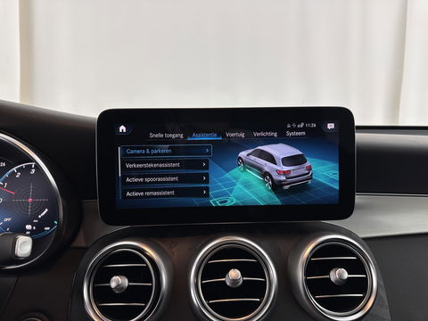 Mercedes-Benz GLC 300de 4MATIC Business Solution AMG (INCL.BTW) *LEATHER-MICROFIBRE | FULL-LED | DIGI-COCKPIT | HEATED-SPORTSEATS | NAVI-FULLMAP | CAMERA | PRIVACY-GLASS | SHIFT-PADDLES | 19''ALU | TOWBAR*