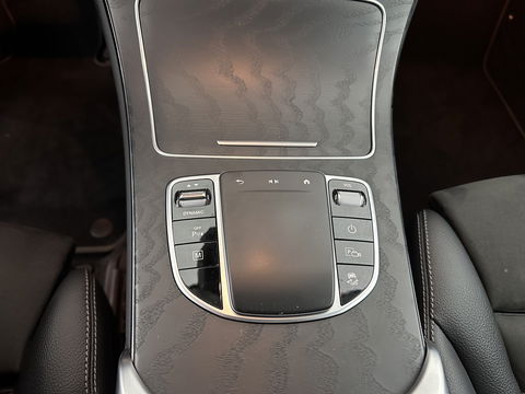 Mercedes-Benz GLC 300de 4MATIC Business Solution AMG (INCL.BTW) *LEATHER-MICROFIBRE | FULL-LED | DIGI-COCKPIT | HEATED-SPORTSEATS | NAVI-FULLMAP | CAMERA | PRIVACY-GLASS | SHIFT-PADDLES | 19''ALU | TOWBAR*