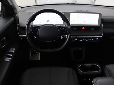 Hyundai IONIQ 5 Connect 73kWh | Trekhaak | Stoel & stuurverwarming | Half leder | Adaptive cruise | Carplay | 19'' | Keyless | Camera | Navigatie | Vehicle-to-load | Parkeerhulp