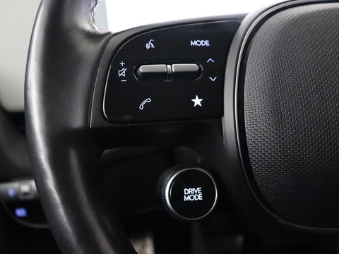 Hyundai IONIQ 5 Connect 73kWh | Trekhaak | Stoel & stuurverwarming | Half leder | Adaptive cruise | Carplay | 19'' | Keyless | Camera | Navigatie | Vehicle-to-load | Parkeerhulp