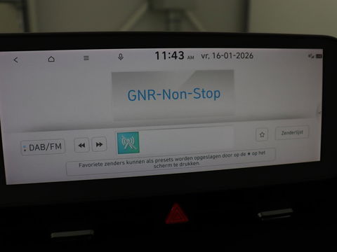 Hyundai IONIQ 5 Connect 73kWh | Trekhaak | Stoel & stuurverwarming | Half leder | Adaptive cruise | Carplay | 19'' | Keyless | Camera | Navigatie | Vehicle-to-load | Parkeerhulp