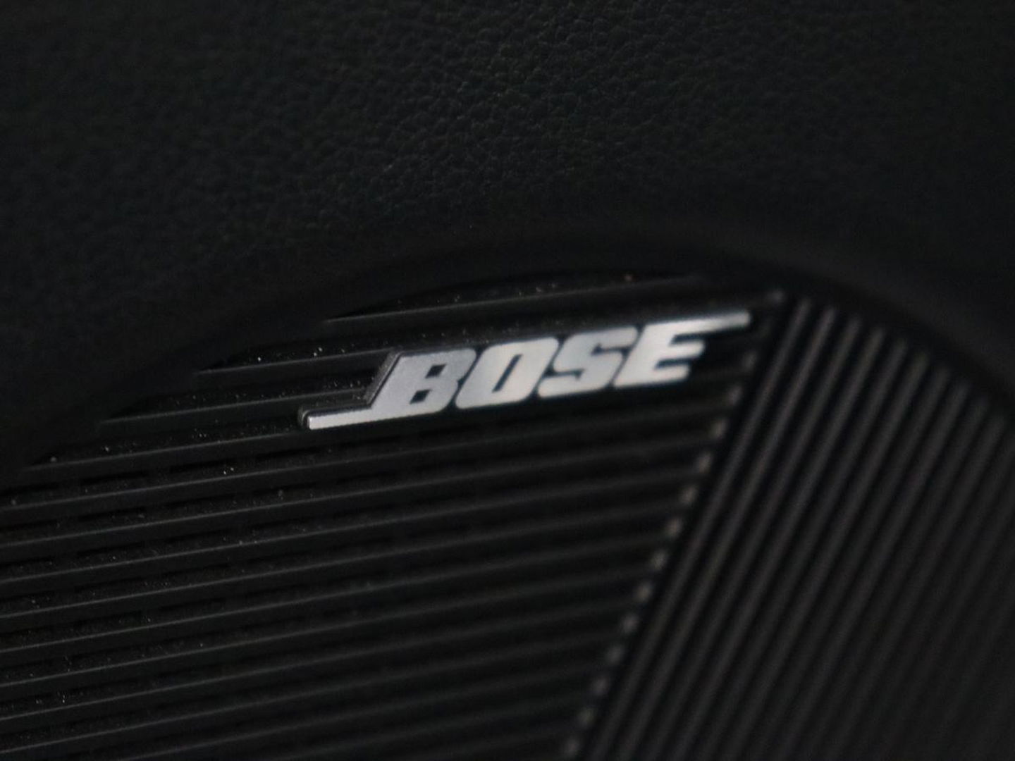 Hyundai IONIQ 5 Connect 73kWh | Trekhaak | Stoel & stuurverwarming | Half leder | Adaptive cruise | Carplay | 19'' | Keyless | Camera | Navigatie | Vehicle-to-load | Parkeerhulp