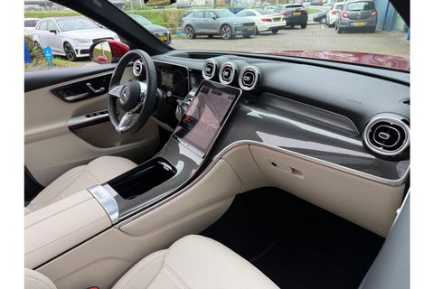 Mercedes-Benz GLC 300DE 4MATIC AMG LINE PANORAMA LEER NAVI PDC360GR.