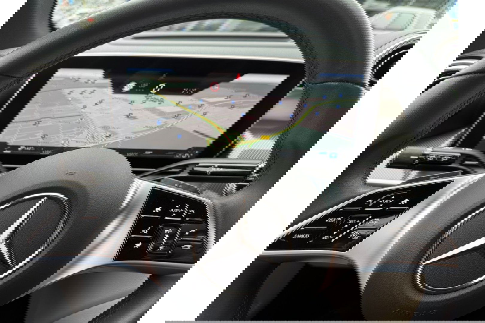 Mercedes-Benz GLC 300DE 4MATIC AMG LINE PANORAMA LEER NAVI PDC360GR.