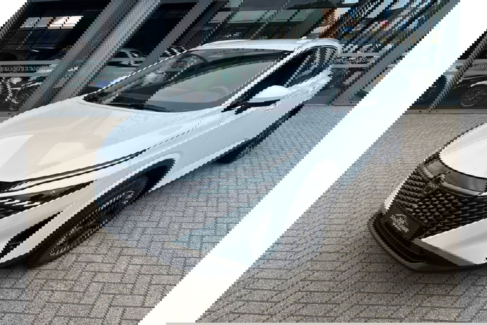 Nissan QASHQAI 1.3 MHEV X N-CONNECTA AUTOMAAT AIRCO NAVI WIDESCREEN CAMERA360GR.