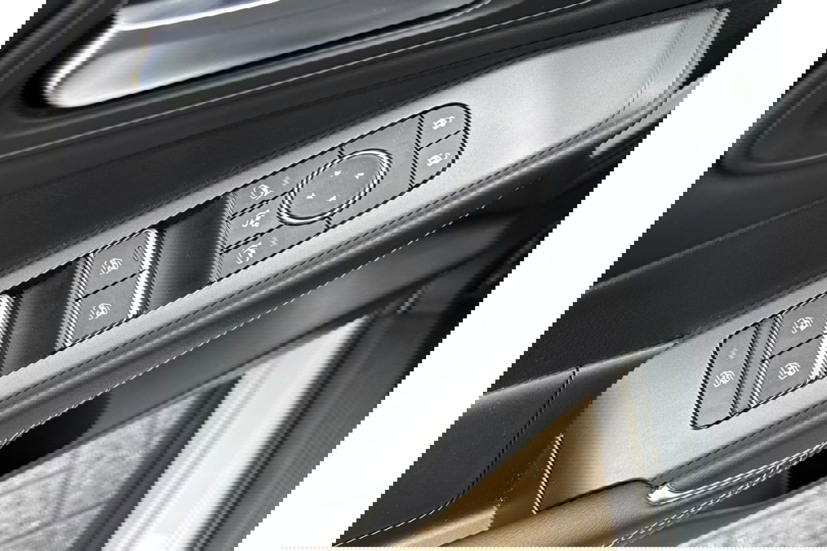 Nissan QASHQAI 1.3 MHEV X N-CONNECTA AUTOMAAT AIRCO NAVI WIDESCREEN CAMERA360GR.