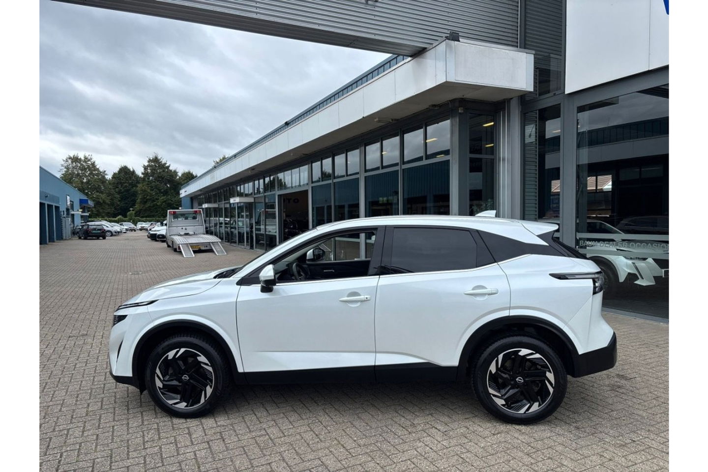 Nissan QASHQAI 1.3 MHEV X N-CONNECTA AUTOMAAT AIRCO NAVI WIDESCREEN CAMERA360GR.