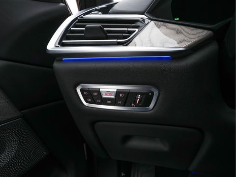 BMW X7 xDrive30d High Executive [ 7-Pers. ] *PANO | LASER-LED | HEAD-UP | SOFT-CLOSE | LUXURY-LEATHER | BOWERS&WILKINS | BLIND-SPOT | DIGI-COCKPIT | MEMORY-PACK | TOP-VIEW | PRIVACY-GLASS | NAVI-FULLMAP | 22''ALU | TOWB