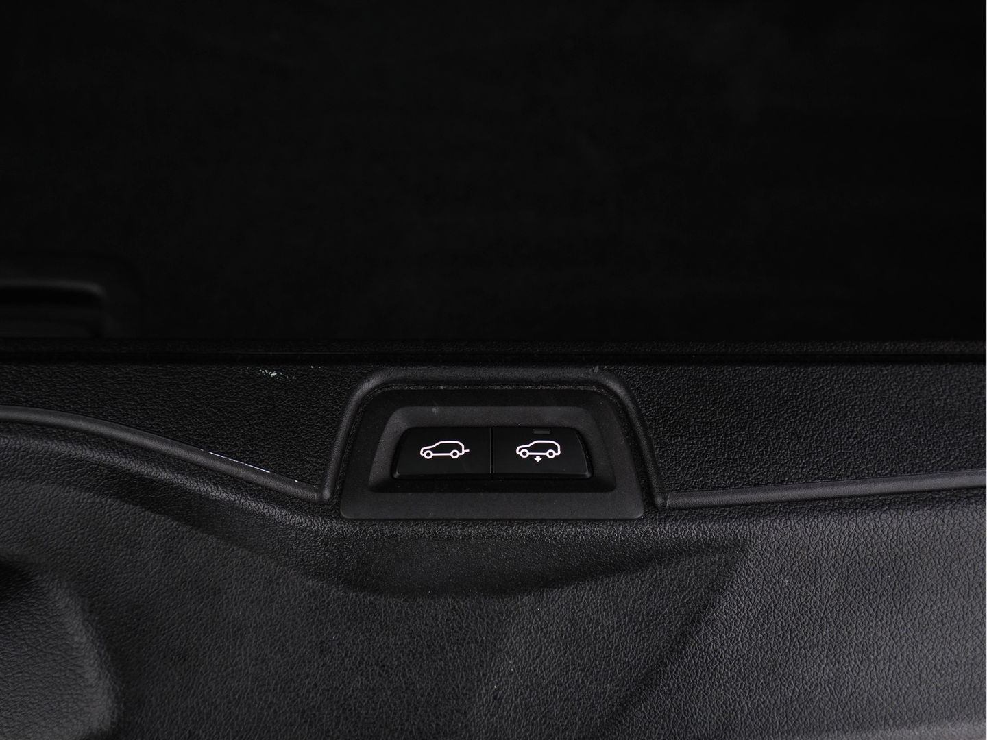 BMW X7 xDrive30d High Executive [ 7-Pers. ] *PANO | LASER-LED | HEAD-UP | SOFT-CLOSE | LUXURY-LEATHER | BOWERS&WILKINS | BLIND-SPOT | DIGI-COCKPIT | MEMORY-PACK | TOP-VIEW | PRIVACY-GLASS | NAVI-FULLMAP | 22''ALU | TOWB