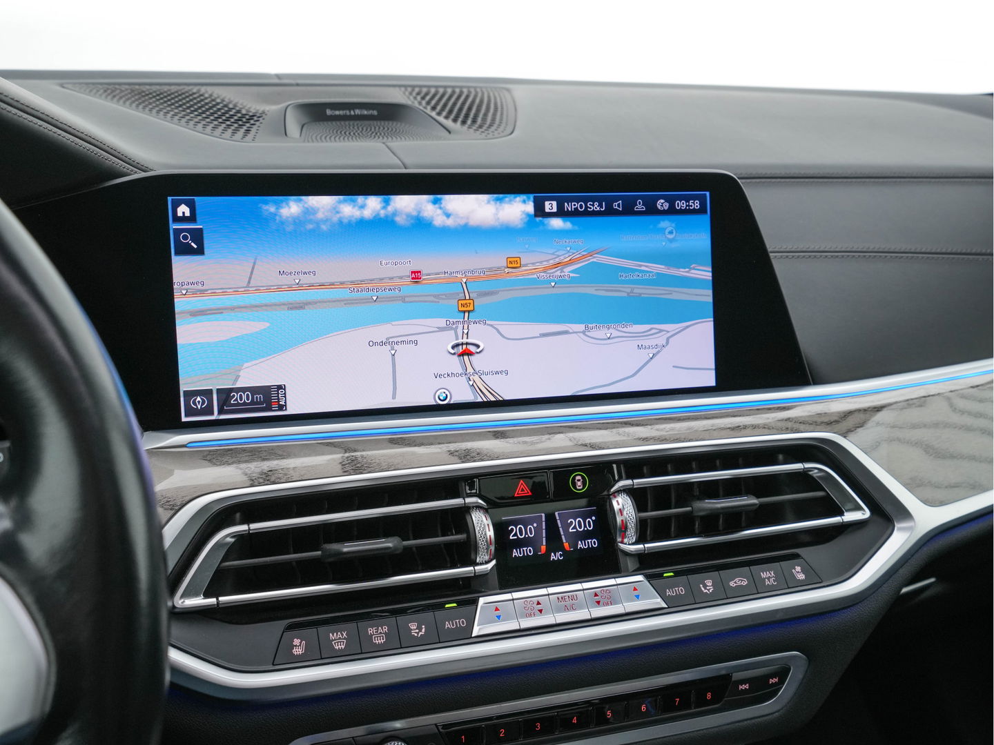 BMW X7 xDrive30d High Executive [ 7-Pers. ] *PANO | LASER-LED | HEAD-UP | SOFT-CLOSE | LUXURY-LEATHER | BOWERS&WILKINS | BLIND-SPOT | DIGI-COCKPIT | MEMORY-PACK | TOP-VIEW | PRIVACY-GLASS | NAVI-FULLMAP | 22''ALU | TOWB