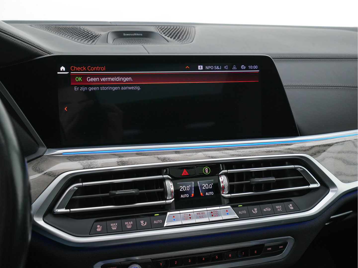 BMW X7 xDrive30d High Executive [ 7-Pers. ] *PANO | LASER-LED | HEAD-UP | SOFT-CLOSE | LUXURY-LEATHER | BOWERS&WILKINS | BLIND-SPOT | DIGI-COCKPIT | MEMORY-PACK | TOP-VIEW | PRIVACY-GLASS | NAVI-FULLMAP | 22''ALU | TOWB