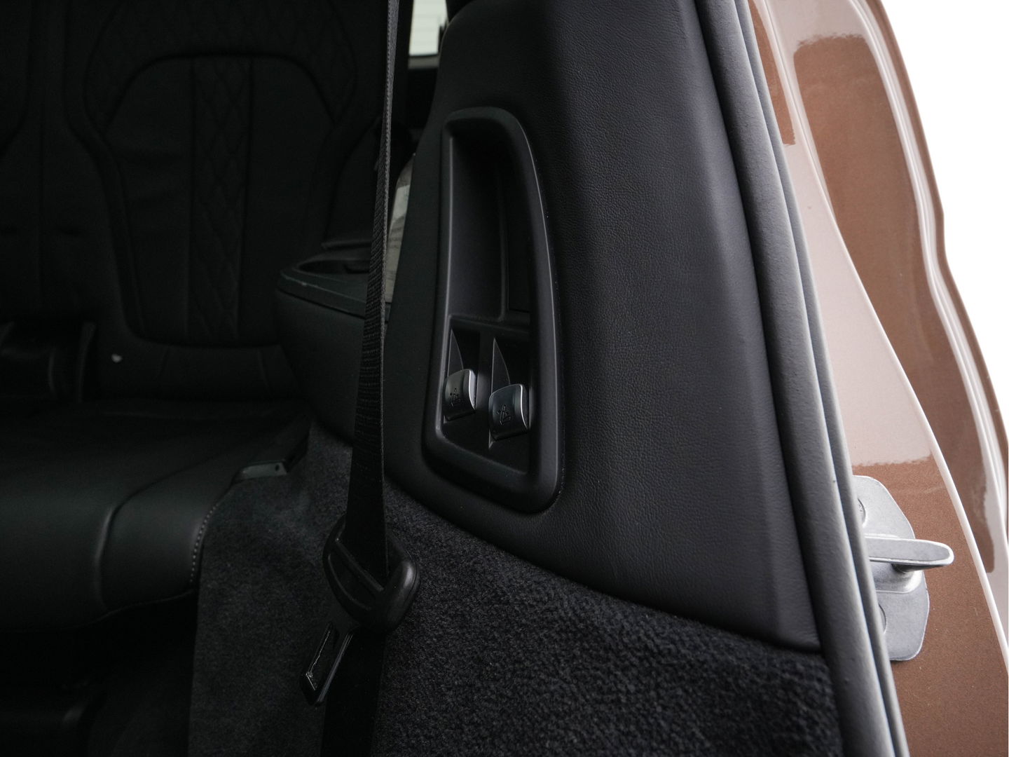 BMW X7 xDrive30d High Executive [ 7-Pers. ] *PANO | LASER-LED | HEAD-UP | SOFT-CLOSE | LUXURY-LEATHER | BOWERS&WILKINS | BLIND-SPOT | DIGI-COCKPIT | MEMORY-PACK | TOP-VIEW | PRIVACY-GLASS | NAVI-FULLMAP | 22''ALU | TOWB