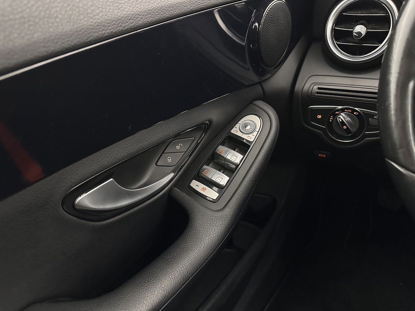 Mercedes-Benz C-Klasse Estate 220 CDI Lease Edition *FULL-LED | NAVI-FULLMAP | COMFORT-SEATS | ECC | PDC | CRUISE | 17''ALU | TOWBAR*