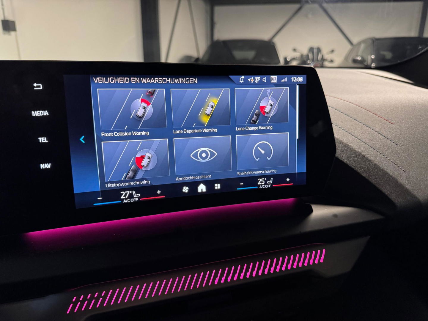 BMW 1-serie 120 M Sport Design Edition PANO KEYLESS CAM