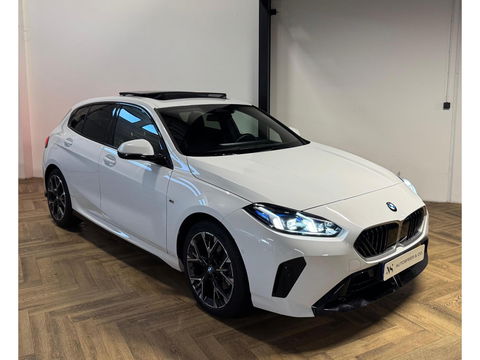 BMW 1-serie 120 M Sport Design Edition PANO KEYLESS CAM