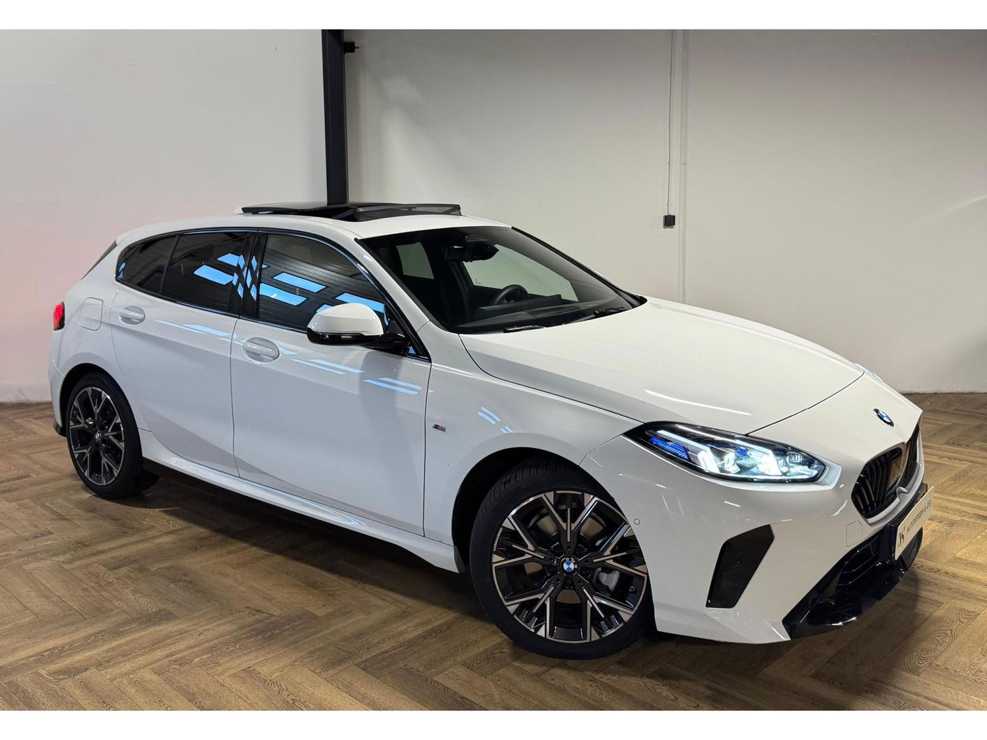 BMW 1-serie 120 M Sport Design Edition PANO KEYLESS CAM