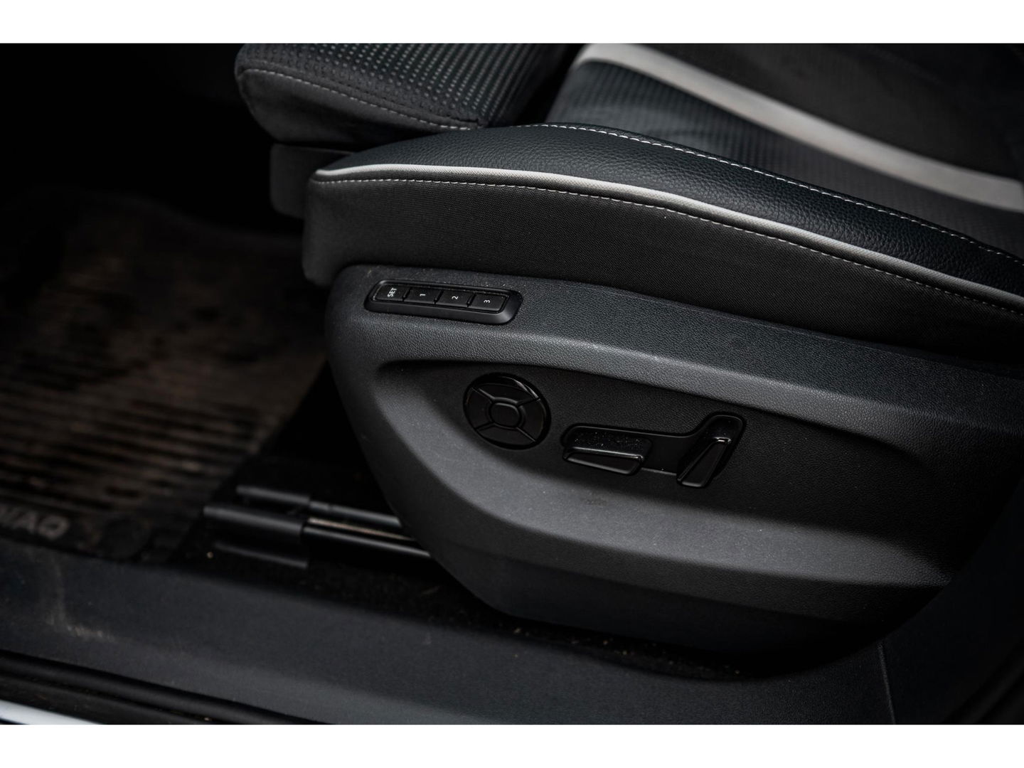 Škoda Kodiaq 1.5 TSI PHEV Sportline Business | PANO | TREKHAAK | LIGHT & VIEW