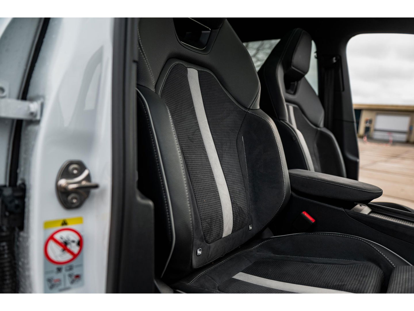 Škoda Kodiaq 1.5 TSI PHEV Sportline Business | PANO | TREKHAAK | LIGHT & VIEW