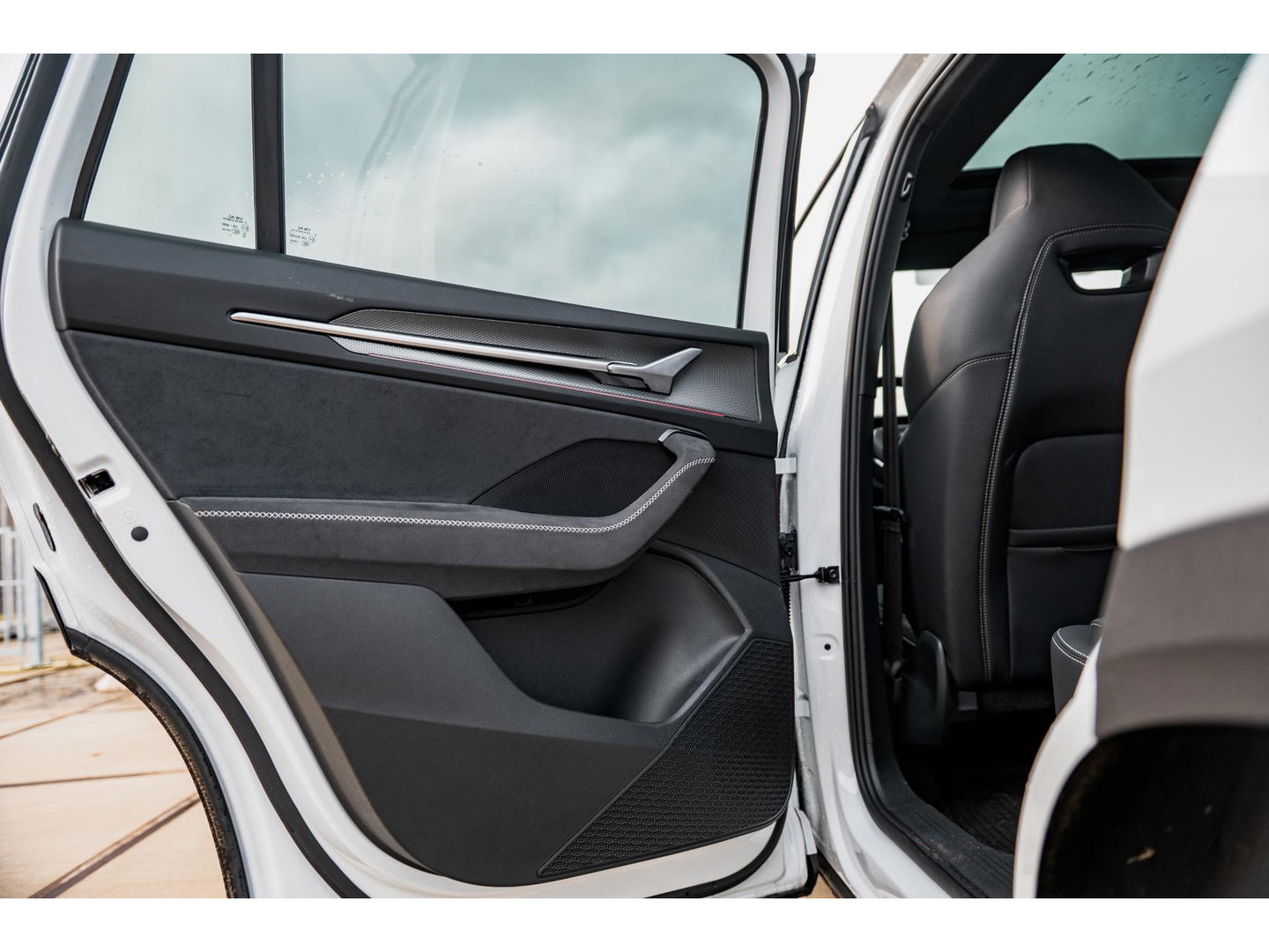 Škoda Kodiaq 1.5 TSI PHEV Sportline Business | PANO | TREKHAAK | LIGHT & VIEW