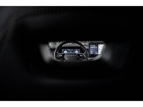 Škoda Kodiaq 1.5 TSI PHEV Sportline Business | PANO | TREKHAAK | LIGHT & VIEW