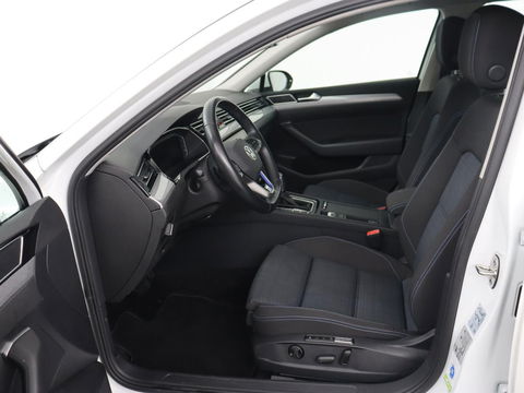 Volkswagen Passat 1.4 TSI PHEV GTE | Stoelverwarming | Virtual Cockpit | Adaptive cruise | Massage | Matrix LED | Camera | Memory | Carplay | Navigatie | Plug In