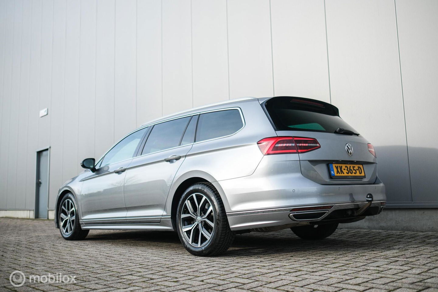 Volkswagen Passat Variant 1.4 TSI ACT Highline Business R | VC | ACC | Camera | Alcantara | Trekhaak | Dealer onderhouden | LED | Rijklaar |