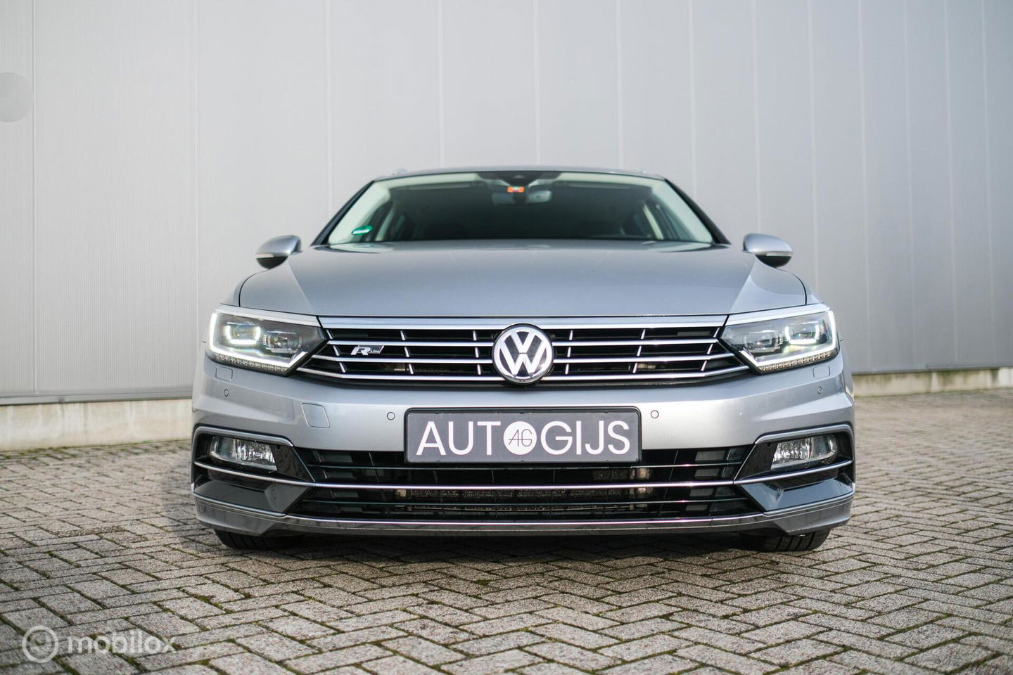 Volkswagen Passat Variant 1.4 TSI ACT Highline Business R | VC | ACC | Camera | Alcantara | Trekhaak | Dealer onderhouden | LED | Rijklaar |