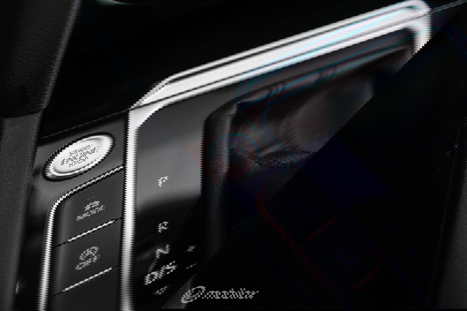 Volkswagen Passat Variant 1.4 TSI ACT Highline Business R | VC | ACC | Camera | Alcantara | Trekhaak | Dealer onderhouden | LED | Rijklaar |