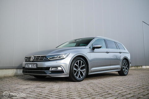 Volkswagen Passat Variant 1.4 TSI ACT Highline Business R | VC | ACC | Camera | Alcantara | Trekhaak | Dealer onderhouden | LED | Rijklaar |