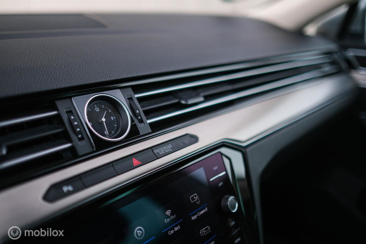 Volkswagen Passat Variant 1.4 TSI ACT Highline Business R | VC | ACC | Camera | Alcantara | Trekhaak | Dealer onderhouden | LED | Rijklaar |