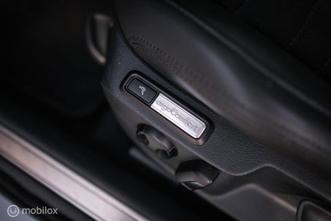 Volkswagen Passat Variant 1.4 TSI ACT Highline Business R | VC | ACC | Camera | Alcantara | Trekhaak | Dealer onderhouden | LED | Rijklaar |