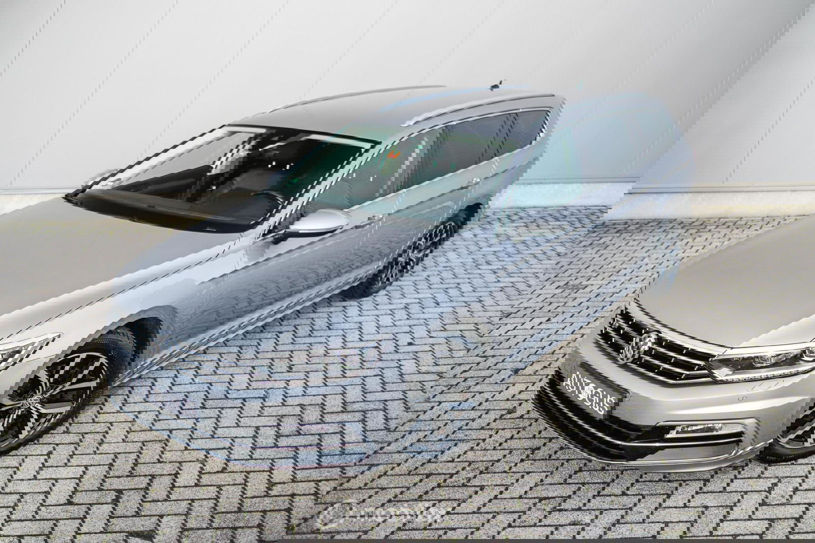 Volkswagen Passat Variant 1.4 TSI ACT Highline Business R | VC | ACC | Camera | Alcantara | Trekhaak | Dealer onderhouden | LED | Rijklaar |