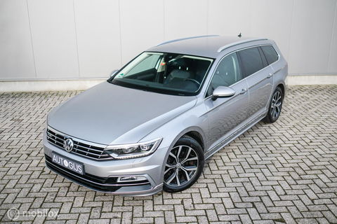 Volkswagen Passat Variant 1.4 TSI ACT Highline Business R | VC | ACC | Camera | Alcantara | Trekhaak | Dealer onderhouden | LED | Rijklaar |