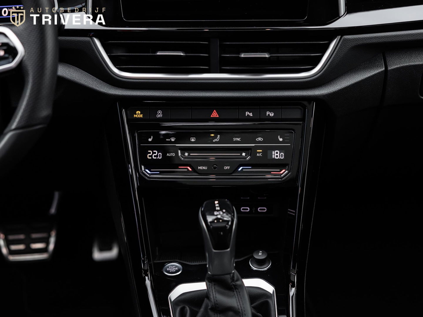 Volkswagen T-Roc 1.5 TSI R-Line I Automaat I PANO I LMV I Volledig dealeronderhouden I 2de eigenaar