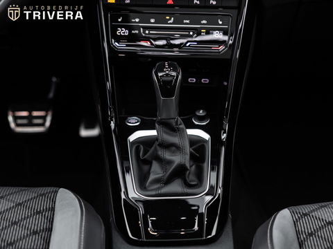 Volkswagen T-Roc 1.5 TSI R-Line I Automaat I PANO I LMV I Volledig dealeronderhouden I 2de eigenaar