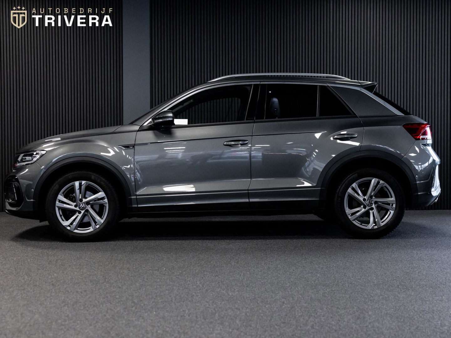 Volkswagen T-Roc 1.5 TSI R-Line I Automaat I PANO I LMV I Volledig dealeronderhouden I 2de eigenaar